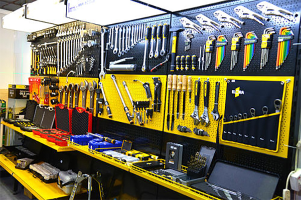 五金企業(yè)展位設計